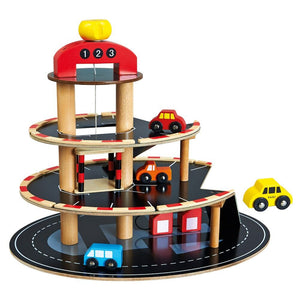 Drevené_parkovisko_s_výťahom_4_autíčka