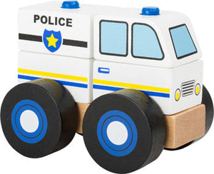 Policajné autíčko z dreva