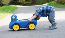 Veľký-kamión-Beleduc-chlapec