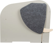 Drevený-box-na-hračky-s-kolieskami-a-sedadlom-Sloník