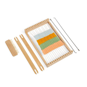 Tradičný_drevený_Tkáčsky_stav_tkaná_vlna