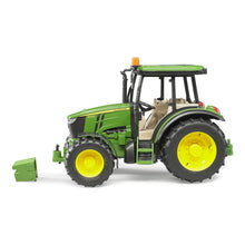 Traktor John Deere 5115M Farmer 3