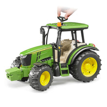 Traktor John Deere 5115M Farmer 2