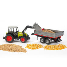 Traktor CLAAS Nectis 267F s nakladačom a prívesom 2