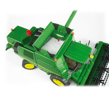 Kombajn John Deere T670i 3