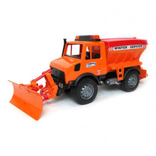 Mercedes Benz UNIMOG Sypač s radlicou