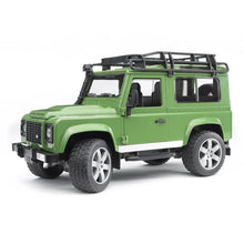 LAND ROVER Defender zelený