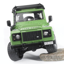 LAND ROVER Defender zelený 9
