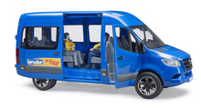 Mercedes-Benz Sprinter mikrobus s vodičom a cestujúcim 6