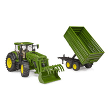 Traktor John Deere 7R 350 s čelným nakladačom a tandemovým prepravným prívesom 4