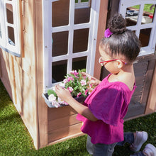 Domček s kvetináčmi pre deti