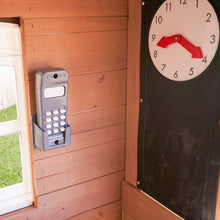 Drevený cédrový domček pre deti na záhradu