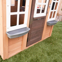 Drevený cédrový domček pre deti na záhradu