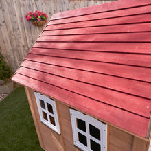 Drevený cédrový domček pre deti na záhradu