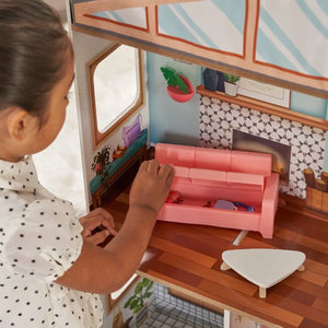 Magnetický-domček-pre-bábiky-obývačka-s-dievčatkom