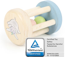 Drevená hrkálka ovečka Lotta