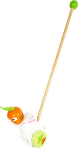 Zajko s mrkvou na paličke