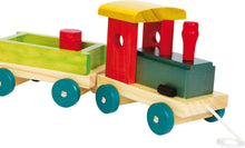 Nákladný drevený vláčik