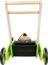 Drevená kosačka vs. drevené chodítko