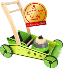 Drevená kosačka vs. drevené chodítko