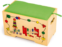 Truhlica plná hračiek