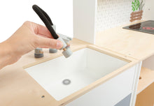 Veľká drevená kuchynka s modulárnym systémom 