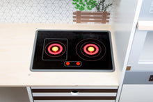 Veľká drevená kuchynka s modulárnym systémom 