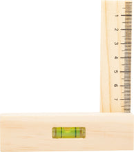 Drevený kufrík s náradím