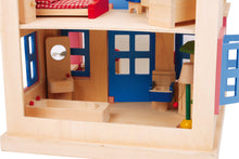 Domček s balkónom pre bábiku