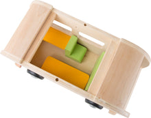 Drevený hippie karavan