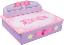 Drevený make-up stolík "Mašľa"