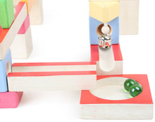 Pastelová guličková dráha