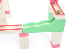 Pastelová guličková dráha z dreva