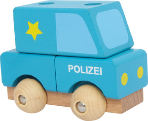 Drevené záchranné autíčka polícia