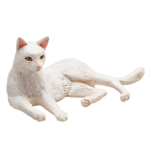 Mačka biela ležiaca Animal Planet