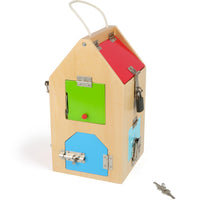 Drevený domček "zámky"