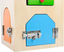 Drevený domček "zámky"