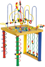 Stolík plný prevliekačiek