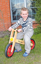 Detský drevený odrážací bicykel