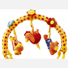 Flexibilná hrazdička so zvieratkami do postieľky 