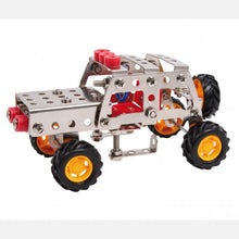 Kovová stavebnica terénne auto