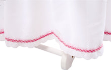 Romantická postieľka pre bábiky