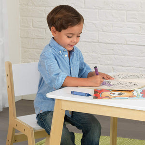 Moderný detský stôl so stoličkami biely
