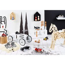 Moderné drevené šachy Keith Haring 5