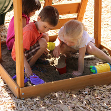 Pieskovisko pod podestou