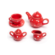Červený bodkovaný čajový set 7