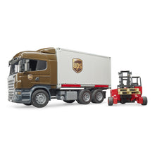 Nákladné auto Scania R UPS s vysokozdvižným vozíkom 4