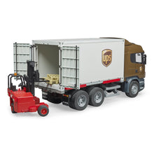 Nákladné auto Scania R UPS s vysokozdvižným vozíkom 5