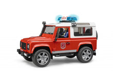 Hasičské auto Land Rover s figúrkou 3