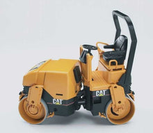 Vibračny valec CATERPILLAR 3
